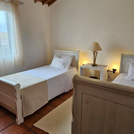 Mosteiros Vineyards House, Nature Praia&Sunset Guest house *