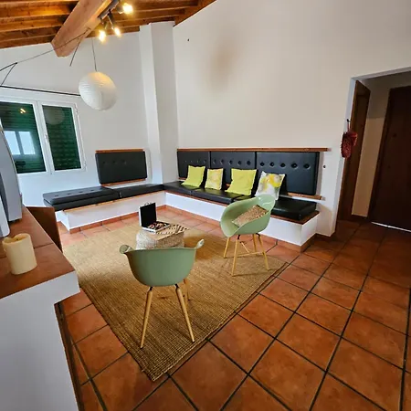 Mosteiros Vineyards House, Nature Praia&Sunset *