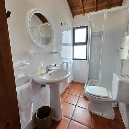 Guest house Mosteiros Vineyards House, Nature Praia&Sunset